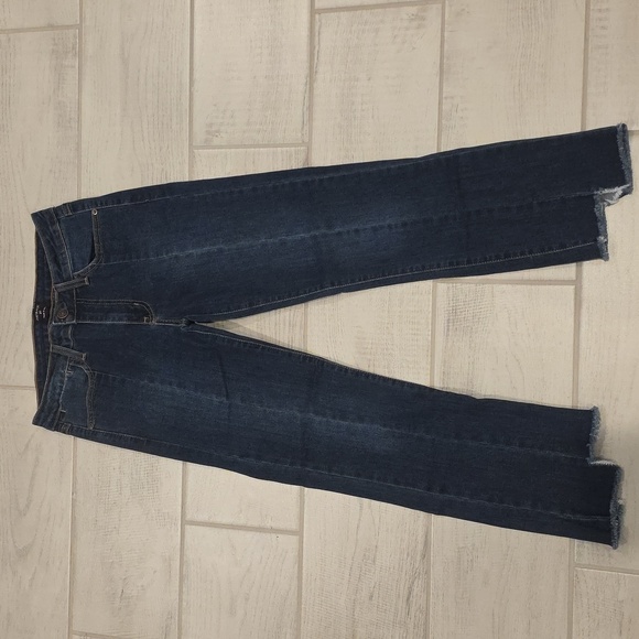 Just Black Denim - Just Black Women's Size 27 Cropped Raw Hem Cropped Straught Fit Step
